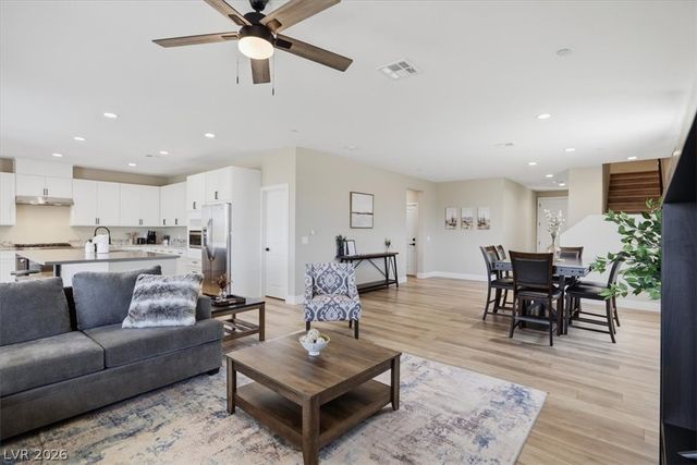 724 North Naples Street, Henderson, NV 89015