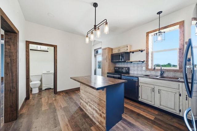 2113 State Road 1, Butler, IN 46721
