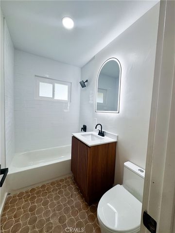 2443 Roxbury Drive N, San Bernardino, CA 92404