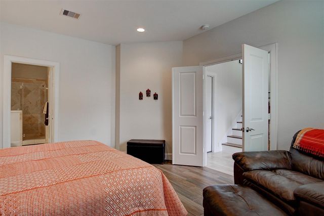 4314 Gibson Street B, Houston, TX 77007