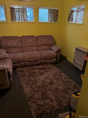 269 Eastlawn Street, Detroit, MI 48215