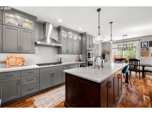 6244 Se JESS Ct, Hillsboro, OR 97123