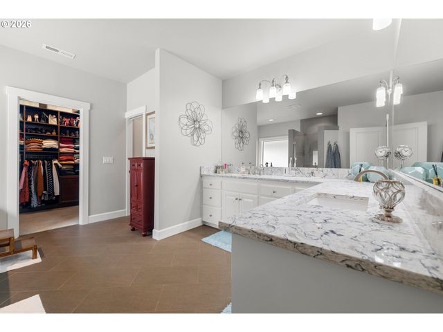 6244 Se JESS Ct, Hillsboro, OR 97123