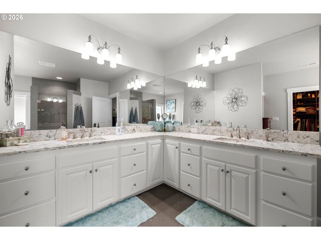 6244 Se JESS Ct, Hillsboro, OR 97123