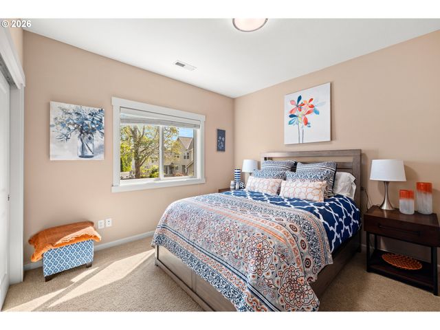 6244 Se JESS Ct, Hillsboro, OR 97123