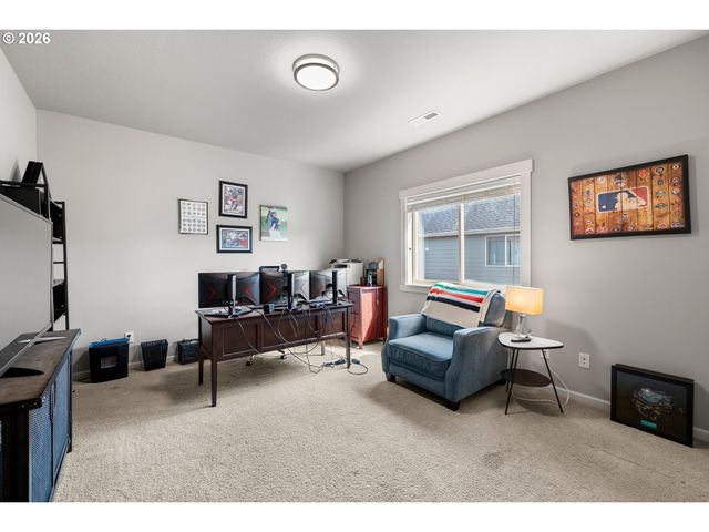 6244 Se JESS Ct, Hillsboro, OR 97123