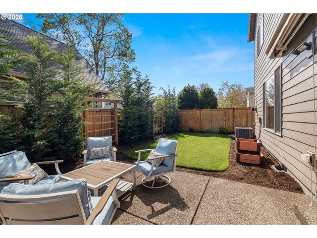 6244 Se JESS Ct, Hillsboro, OR 97123