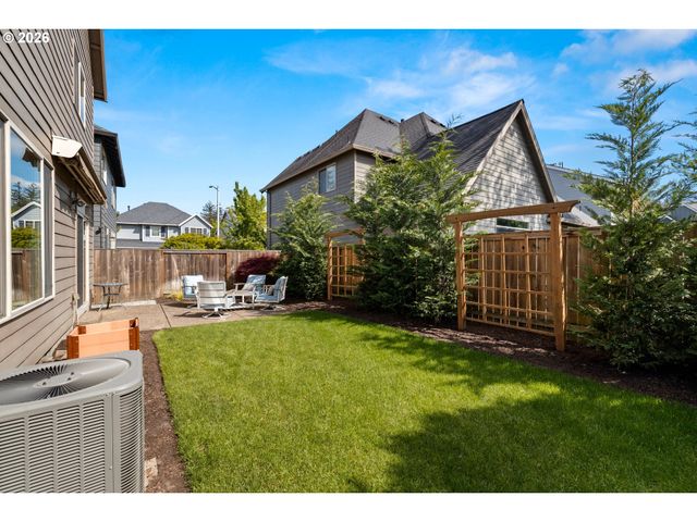 6244 Se JESS Ct, Hillsboro, OR 97123