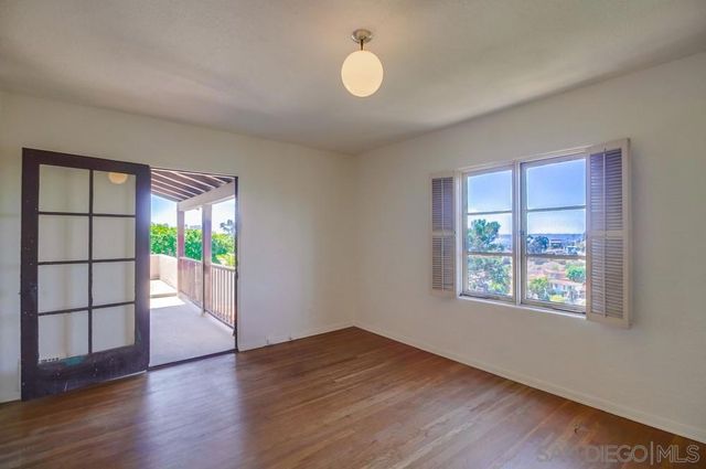 2854 ALBATROSS ST, San Diego, CA 92103