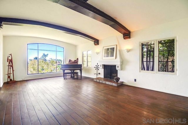 2854 ALBATROSS ST, San Diego, CA 92103