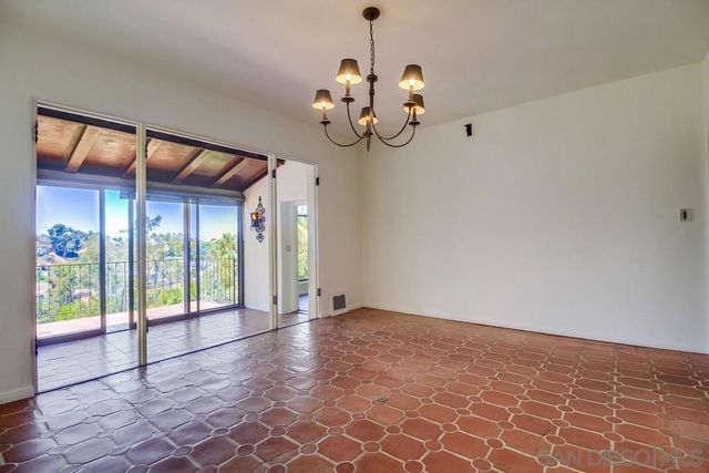 2854 ALBATROSS ST, San Diego, CA 92103