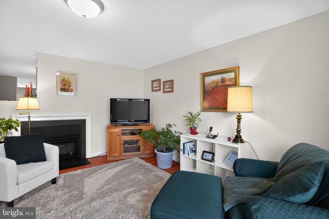 1704 SMEDLEY CT, Maple Glen, PA 19002
