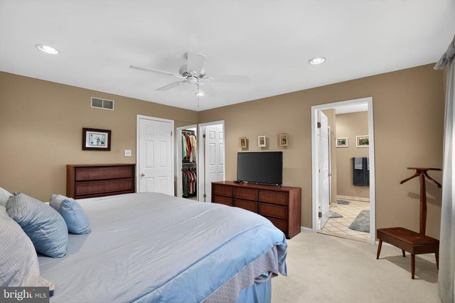 1704 SMEDLEY CT, Maple Glen, PA 19002