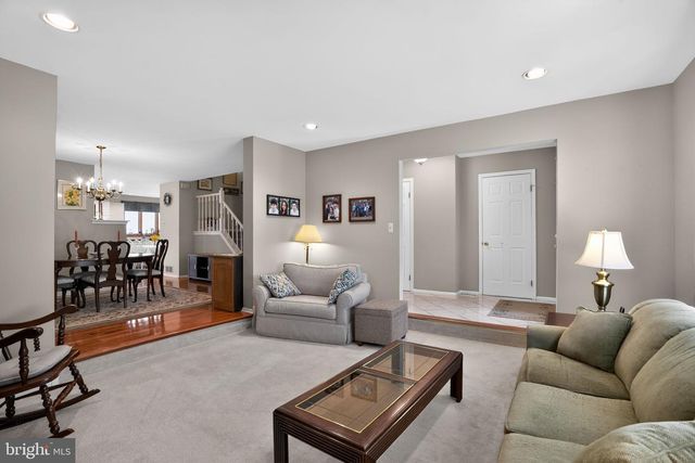 1704 SMEDLEY CT, Maple Glen, PA 19002