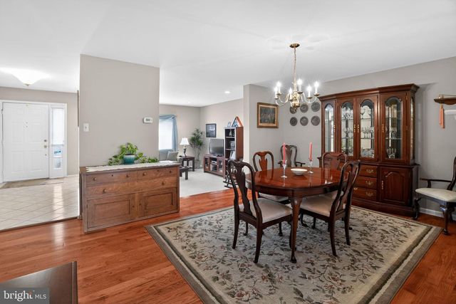 1704 SMEDLEY CT, Maple Glen, PA 19002