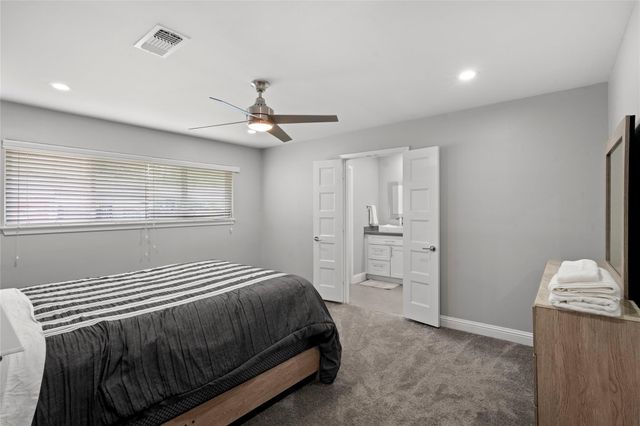5027 Wigton Drive, Houston, TX 77096