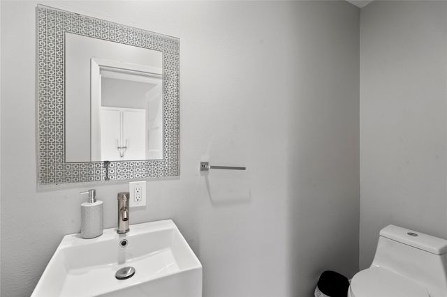 5027 Wigton Drive, Houston, TX 77096