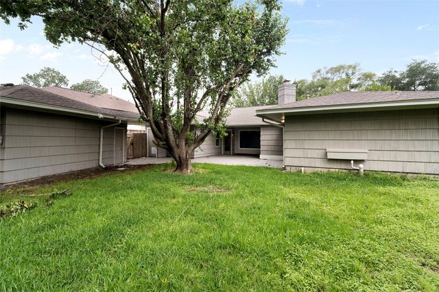 5027 Wigton Drive, Houston, TX 77096