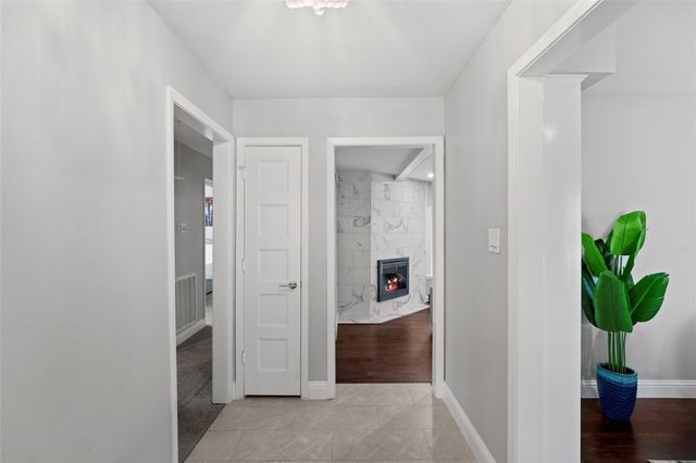 5027 Wigton Drive, Houston, TX 77096
