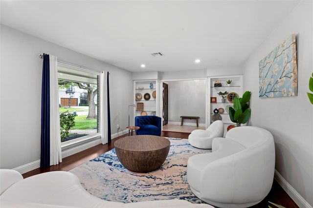 5027 Wigton Drive, Houston, TX 77096