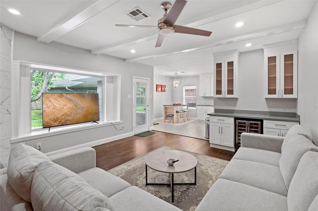 5027 Wigton Drive, Houston, TX 77096