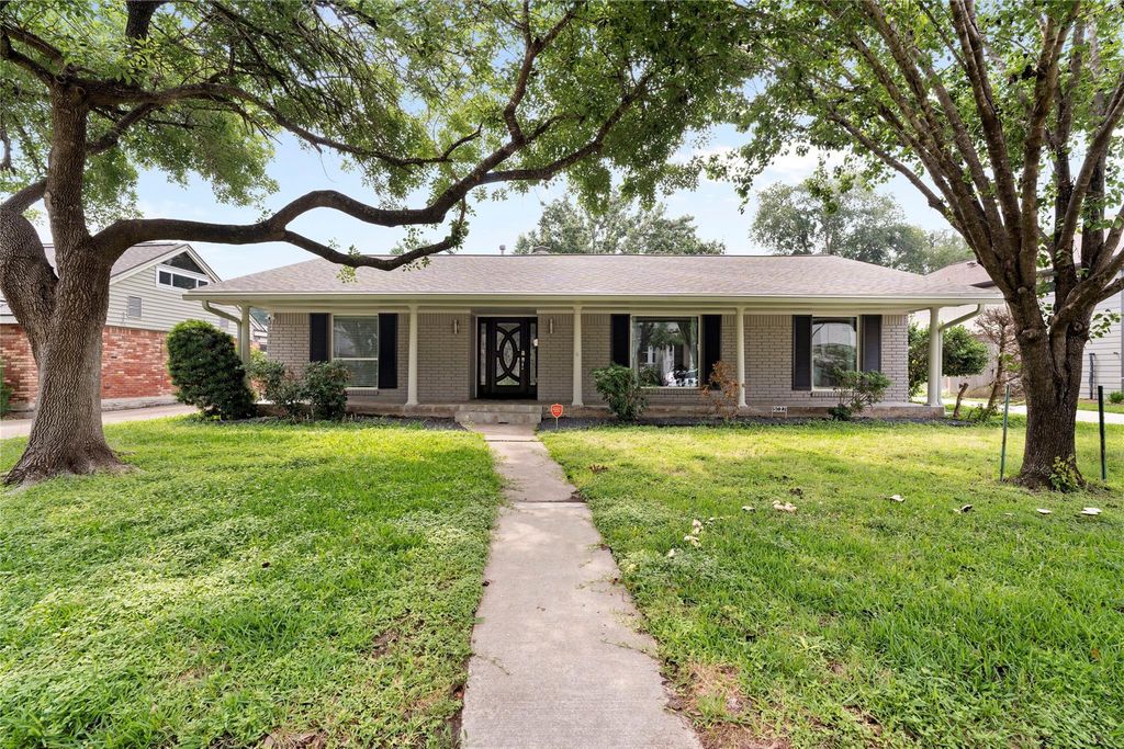 5027 Wigton Drive, Houston, TX 77096