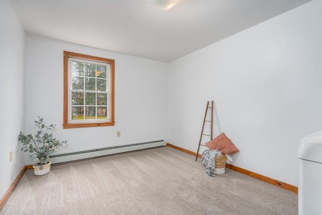 141 Raymond Road, Deerfield, NH 03037