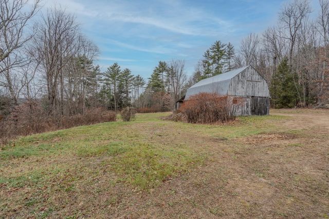 141 Raymond Road, Deerfield, NH 03037