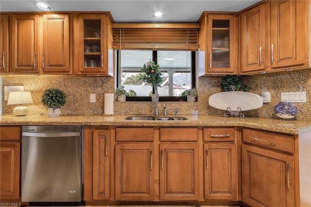 3614 SE 17th AVE, Cape Coral, FL 33904