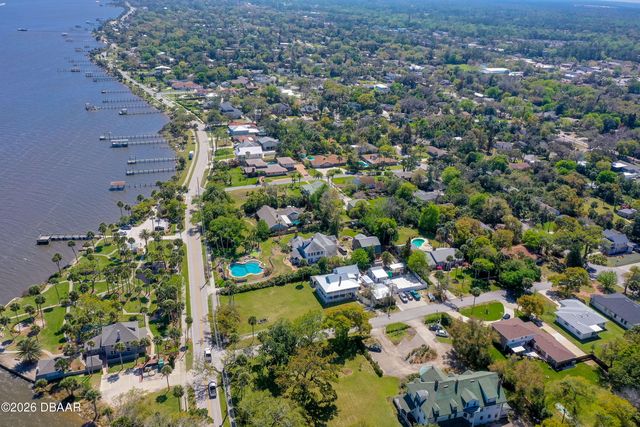 203 Grove Street, Ormond Beach, FL 32174