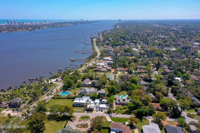 203 Grove Street, Ormond Beach, FL 32174