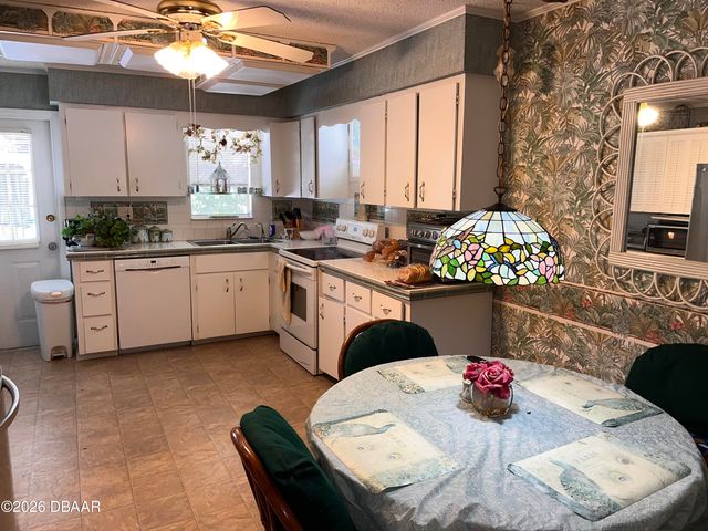 203 Grove Street, Ormond Beach, FL 32174