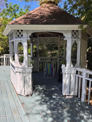 203 Grove Street, Ormond Beach, FL 32174