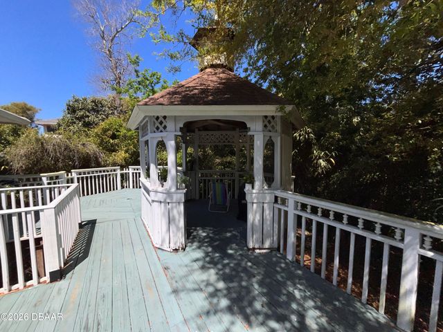 203 Grove Street, Ormond Beach, FL 32174