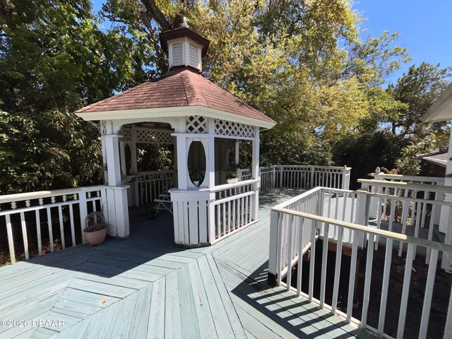 203 Grove Street, Ormond Beach, FL 32174