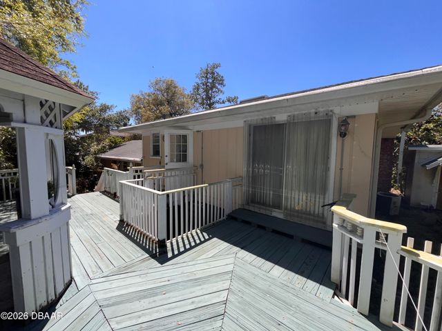 203 Grove Street, Ormond Beach, FL 32174