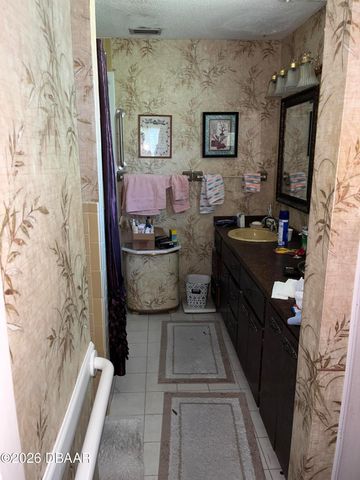 203 Grove Street, Ormond Beach, FL 32174