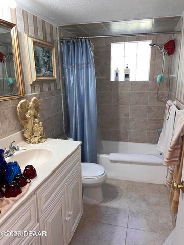 203 Grove Street, Ormond Beach, FL 32174