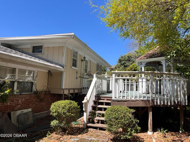 203 Grove Street, Ormond Beach, FL 32174