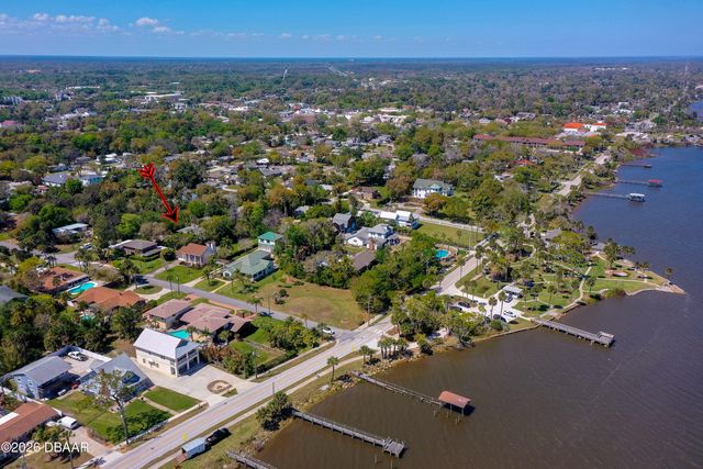 203 Grove Street, Ormond Beach, FL 32174