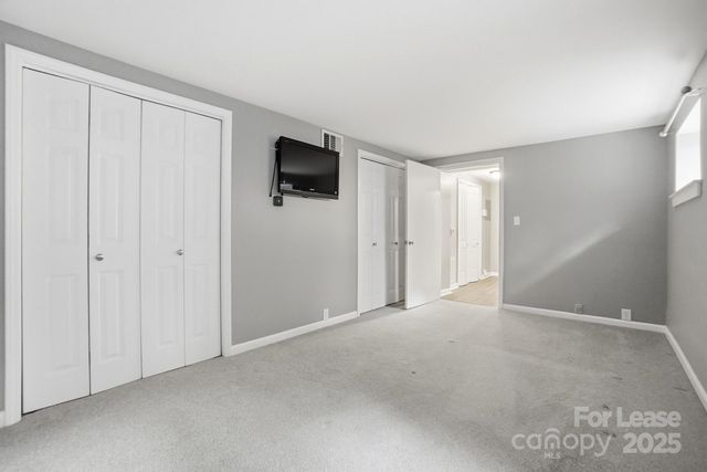 229 N Poplar Street 1, Charlotte, NC 28202