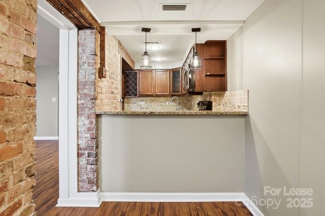 229 N Poplar Street 1, Charlotte, NC 28202