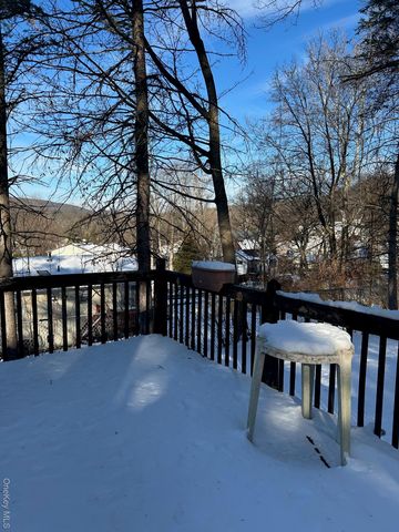 5 Main Drive, Greenwood Lake, NY 10925