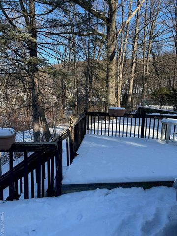 5 Main Drive, Greenwood Lake, NY 10925