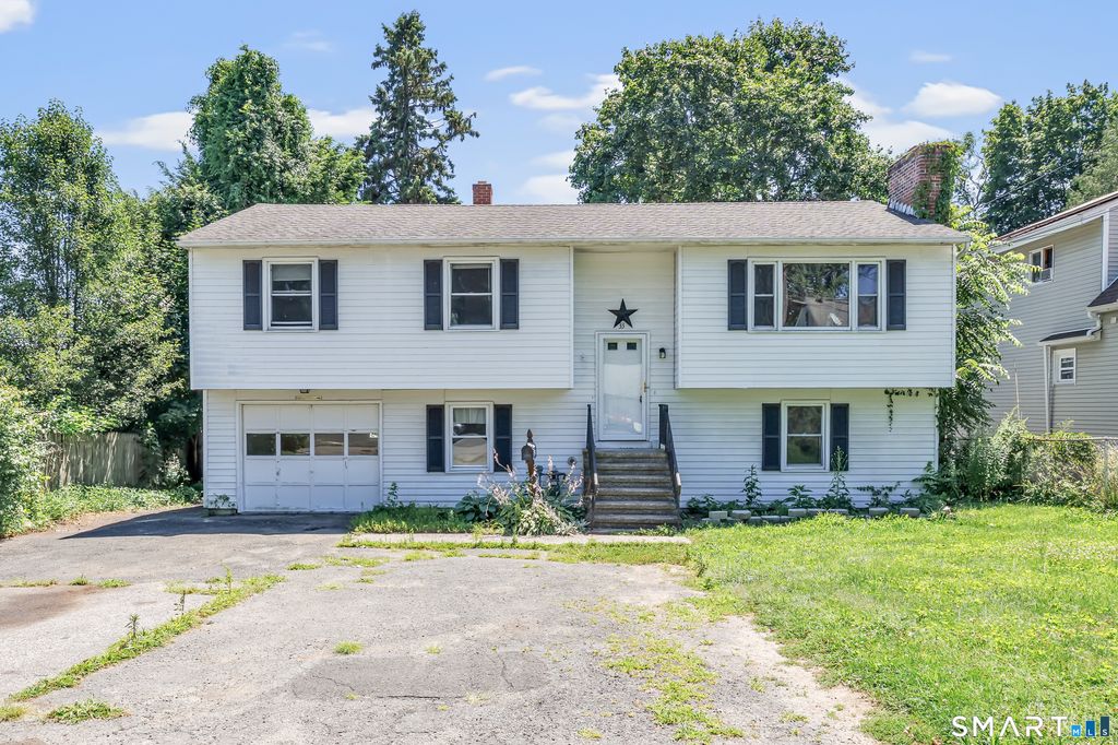 33 Fuller Street, Naugatuck, CT 06770