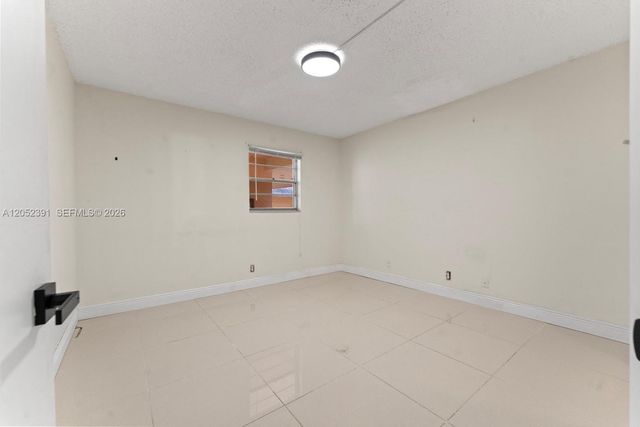 430 Commodore Drive 310, Plantation, FL 33325