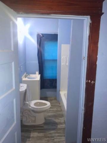 2107 South State Street, Syracuse, NY 13205