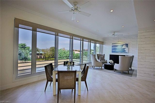 824 Hideaway Cir E Unit 324, Marco Island, FL 34145