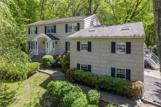 71 Brett Lane, Bedford, NY 10506