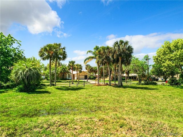 731 SE 1st Court, Crystal River, FL 34429